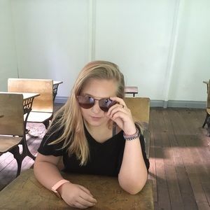 Meet your Posher, Angel